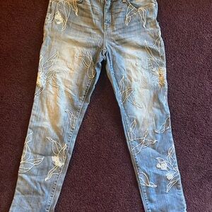 Chicos Embroidered Blue Jeans size 0.5